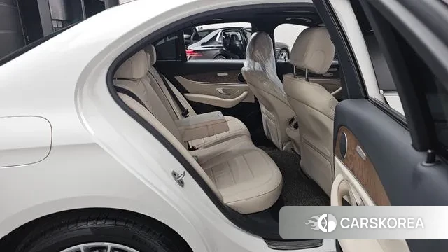 Mercedes-Benz E-Class W213 2020 Белый из Кореи, фото 2