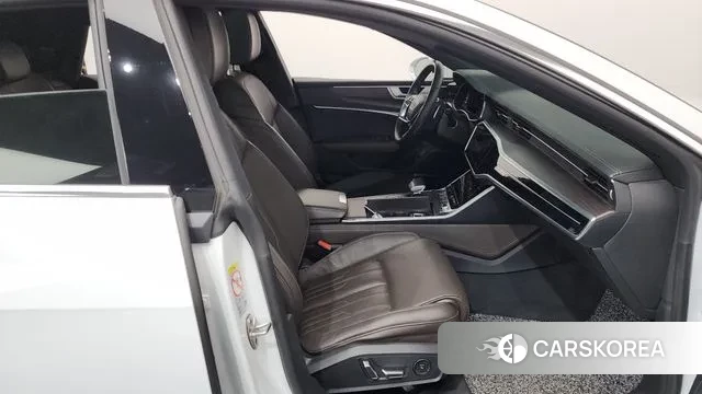 Audi A7 (4K) 2022 Белый из Кореи, фото 2