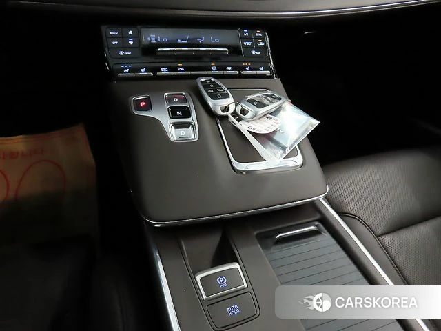 Hyundai The New Grandeur IG Hybrid 2021 Белый из Кореи, фото 2