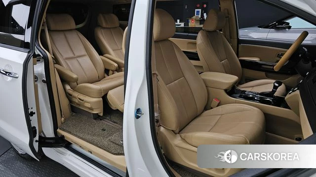 Kia The New Carnival 2018 Белый из Кореи, фото 2