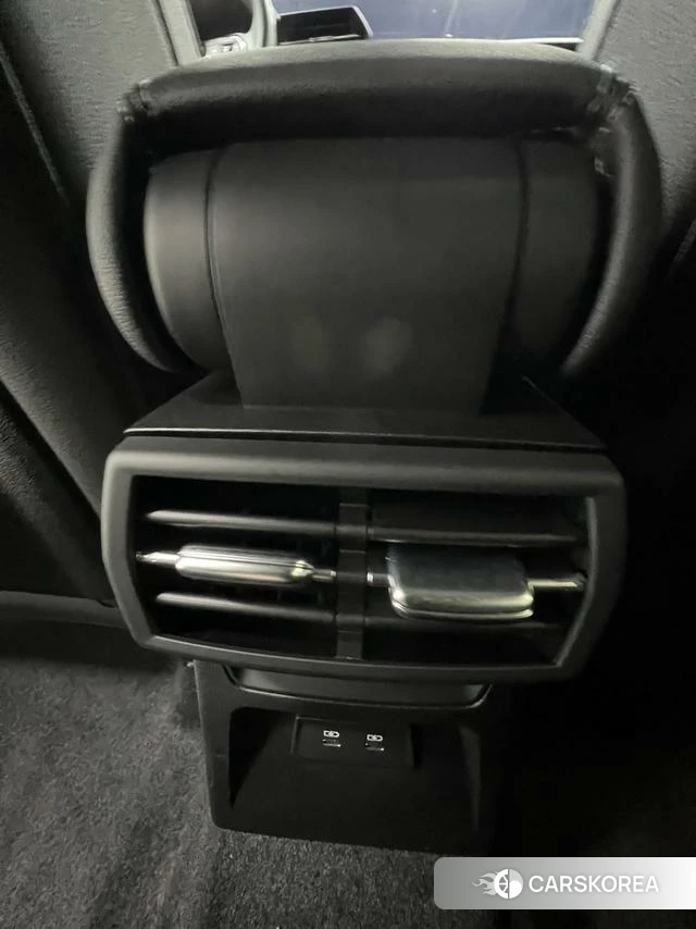 Audi A3 2023 Белый из Китая, фото 2