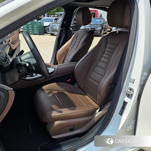 Mercedes-Benz E-Class W213 2022 Белый из Кореи, фото 2