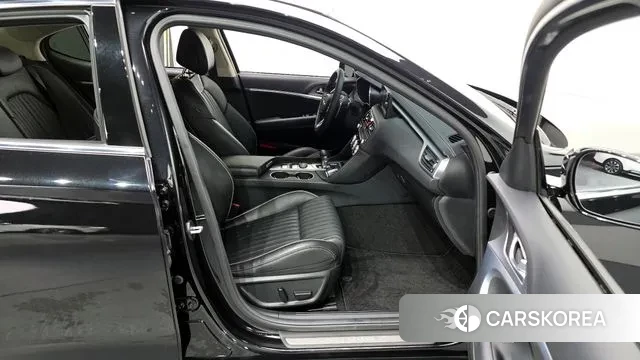 Genesis The New G70 2022 Черный из Кореи, фото 2