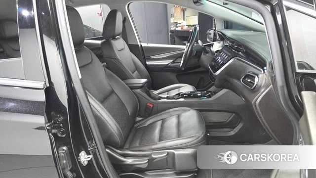 Chevrolet (GM Daewoo) New Bolt EV 2022 Черный из Кореи, фото 2