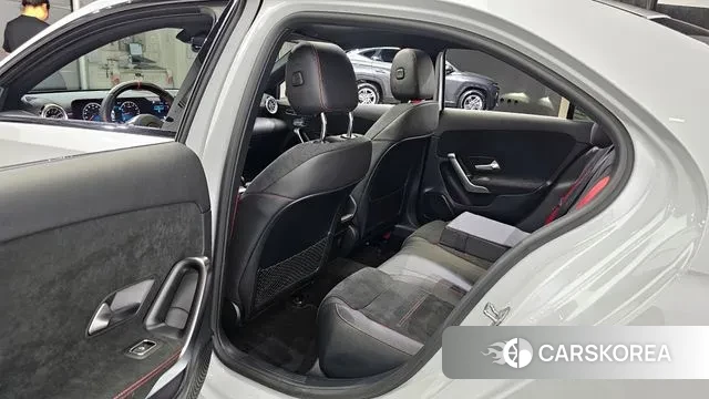 Mercedes-Benz A-Class W177 2023 Белый из Кореи, фото 2