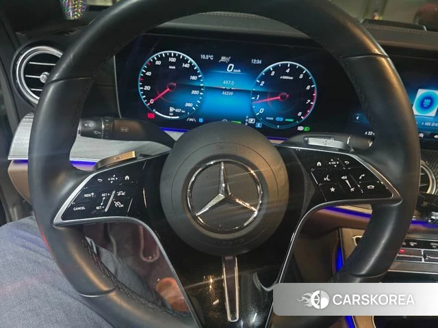 Mercedes-Benz E-Class W213 2022 Серый из Кореи, фото 2