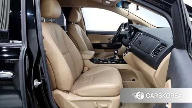 Kia The New Carnival 2019 Черный из Кореи, фото 2