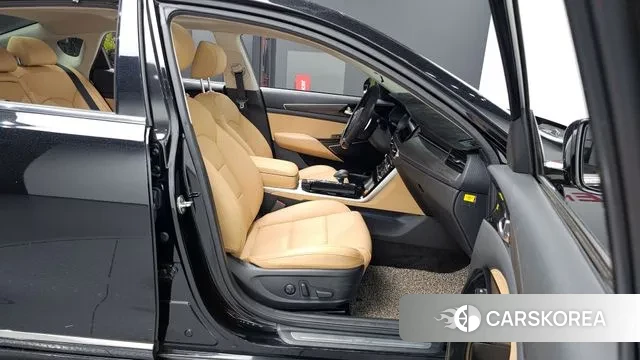 Kia K7 Premier 2019 Черный из Кореи, фото 2
