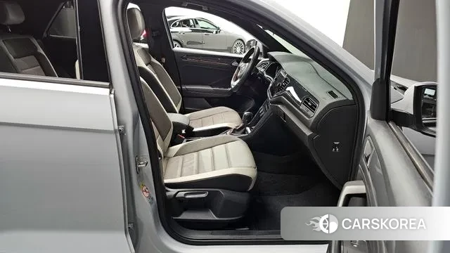 Volkswagen T-Roc 2021 Белый из Кореи, фото 2