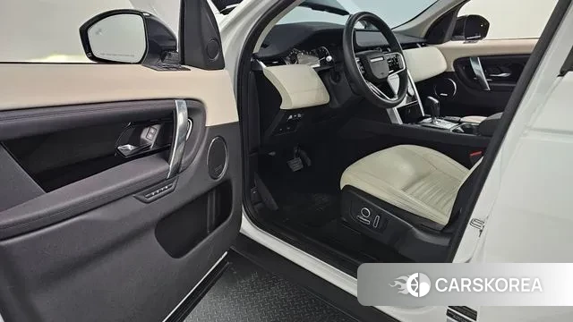 Land Rover Discovery Sports 2nd Generation 2022 Белый из Кореи, фото 2