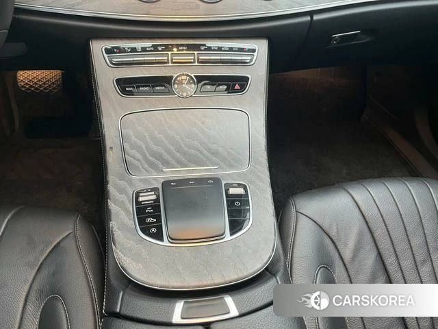 Mercedes-Benz CLS 2020 Темно-серый из Китая, фото 2