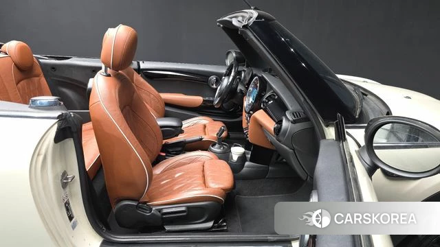 Mini Cooper S Convertible 2022 Жемчужный цвет из Кореи, фото 2