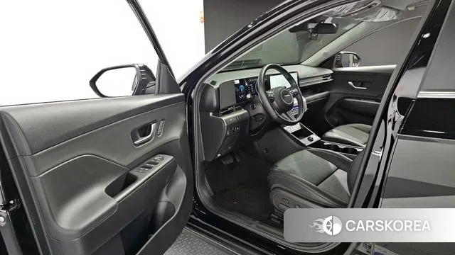 Hyundai Kona (SX2) 2024 Черный из Кореи, фото 2