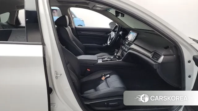 Honda Accord 10th Generation 2021 Белый из Кореи, фото 2