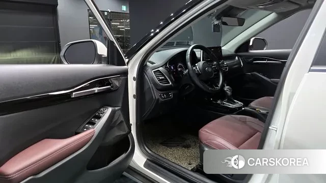 Kia Seltos 2021 Белый из Кореи, фото 2