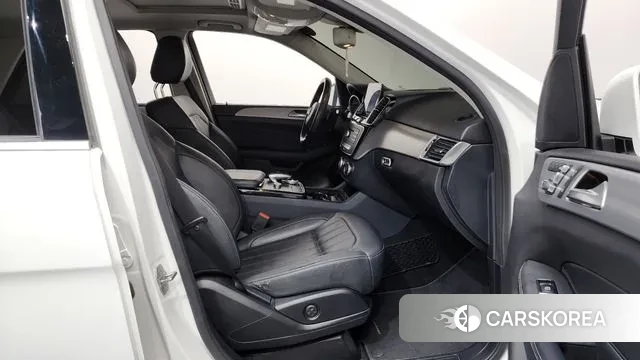 Mercedes-Benz GLE - Class W166 2018 Белый из Кореи, фото 2