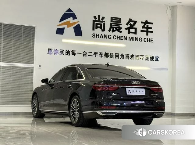 Audi A8 2019 Черный из Китая, фото 2