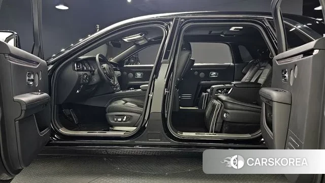 Rolls-Royce Ghost 2nd Generation 2021 Черный из Кореи, фото 2