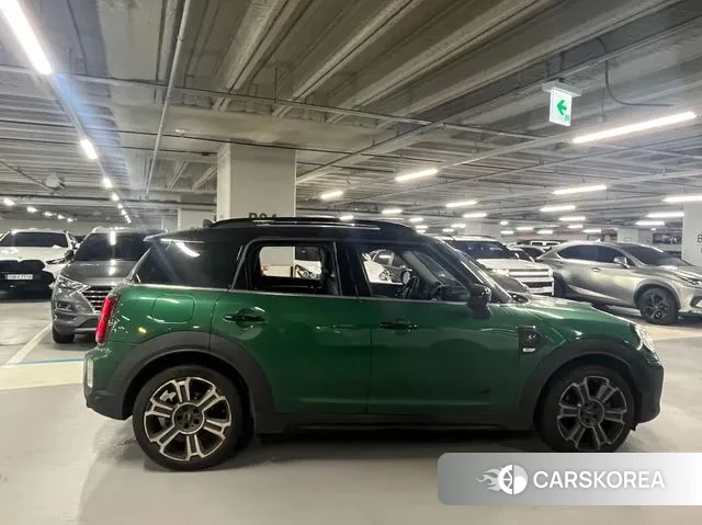 Mini Cooper S Countryman 2023 Светло-зеленый из Кореи, фото 2