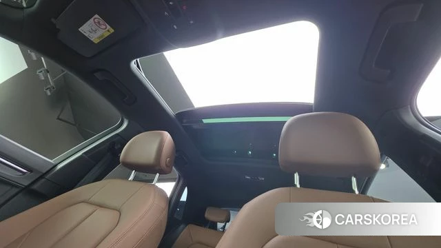 Audi Q3 (F3) 2023 Белый из Кореи, фото 2