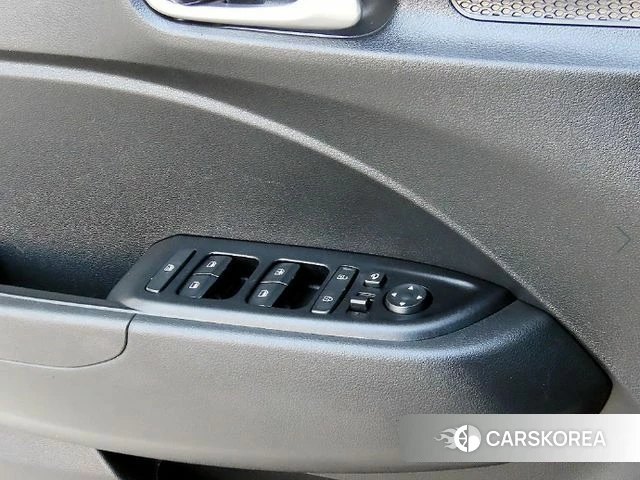 Hyundai Venue 2021 Белый из Кореи, фото 2