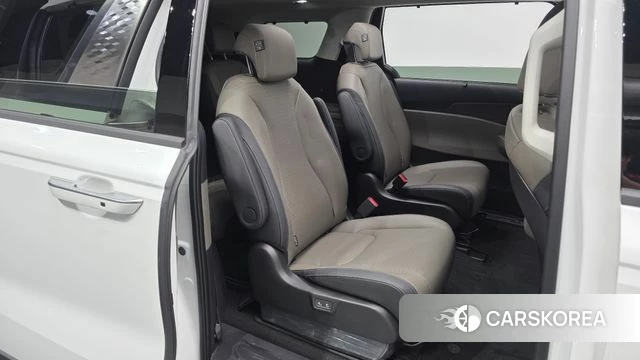 Kia The New Carnival 4th Generation 2025 Белый из Кореи, фото 2