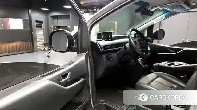 Hyundai Staria 2024 Серебристо-серый из Кореи, фото 2