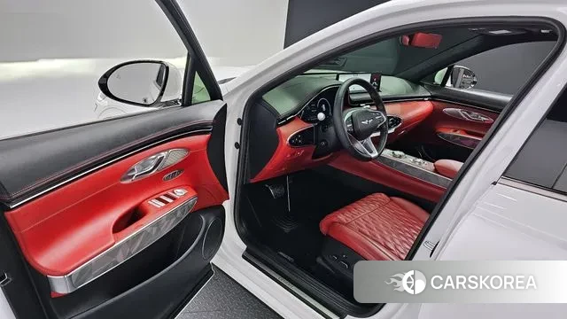 Genesis GV70 2022 Белый из Кореи, фото 2