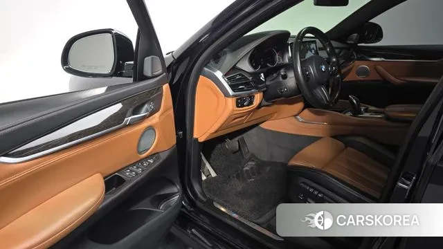 BMW X6 (F16) 2018 Черный из Кореи, фото 2