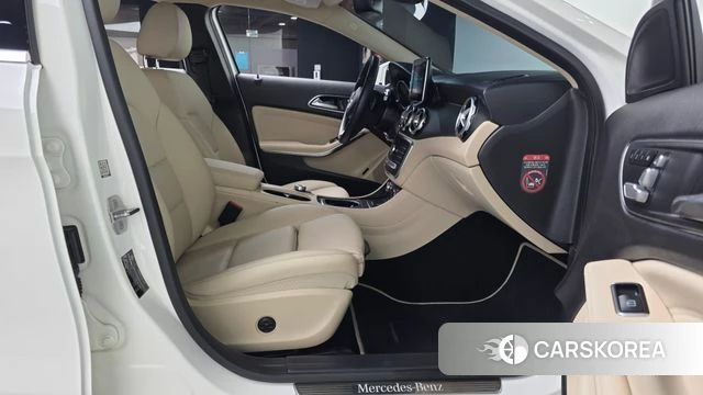 Mercedes-Benz GLA-Class X156 2019 Белый из Кореи, фото 2