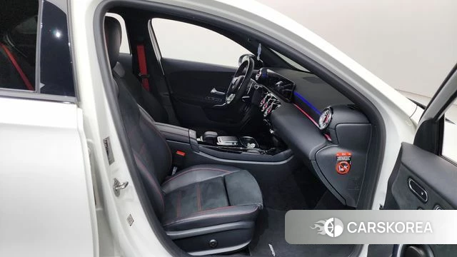 Mercedes-Benz A-Class W177 2023 Белый из Кореи, фото 2