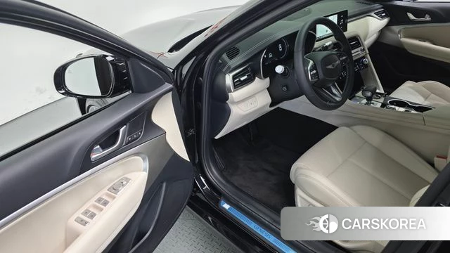 Genesis The New G70 2024 Черный из Кореи, фото 2