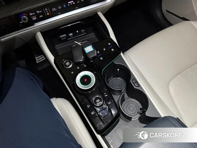 Kia Sportage 5th Generation Hybrid 2023 Черный из Кореи, фото 2