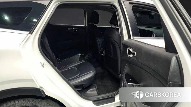 Kia Sportage 5th Generation 2022 Белый из Кореи, фото 2