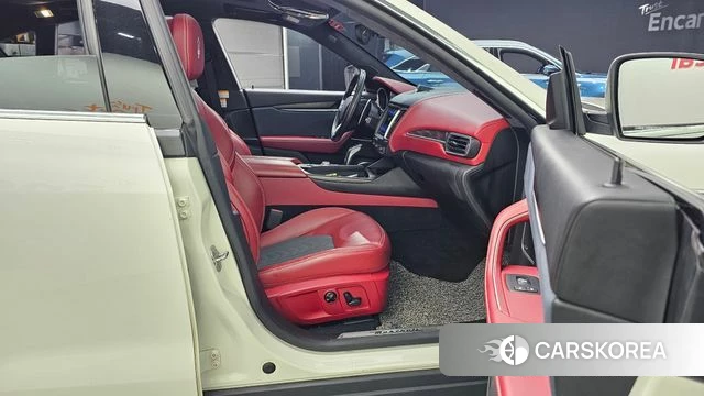 Maserati Levante 2019 Белый из Кореи, фото 2