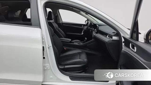 Kia K5 3rd generation 2021 Белый из Кореи, фото 2