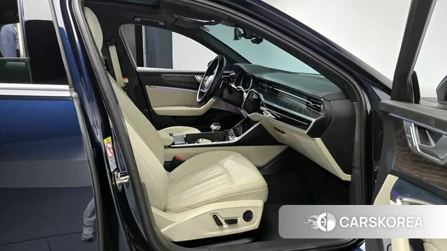 Audi A6 (C8) 2022 Синий из Кореи, фото 2