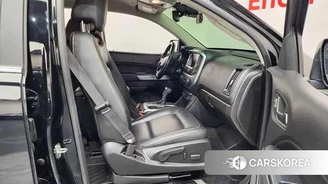 Chevrolet Colorado 2019 Черный из Кореи, фото 2