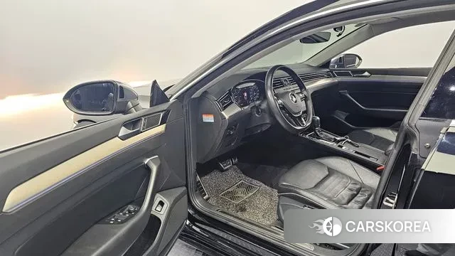 Volkswagen Arteon 2019 Черный из Кореи, фото 2