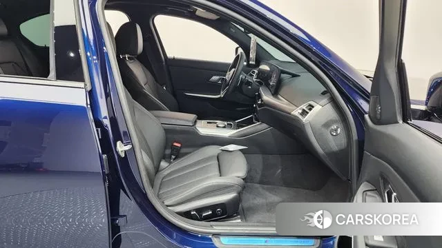 BMW 3 Series (G20) 2025 Синий из Кореи, фото 2