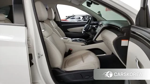 Hyundai Tucson Hybrid (NX4) 2021 Белый из Кореи, фото 2