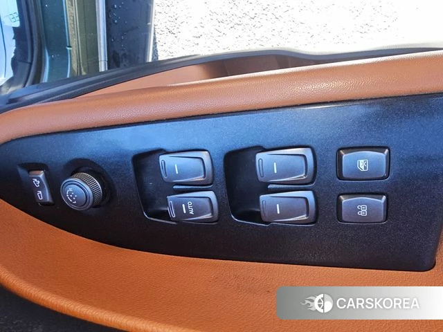 Ssangyong The New Rexton Sports Cannes 2022 Темно-зеленый из Кореи, фото 2