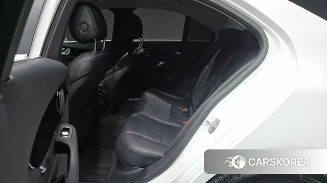 Mercedes-Benz C-Class W205 2019 Белый из Кореи, фото 2
