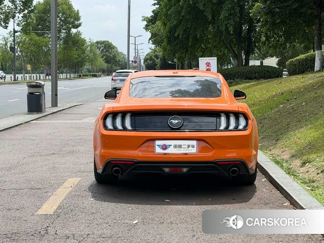 Ford Mustang 2021 Оранжевый из Китая, фото 2