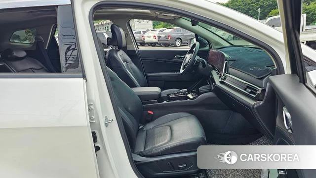 Kia Sportage 5th Generation 2023 Белый из Кореи, фото 2