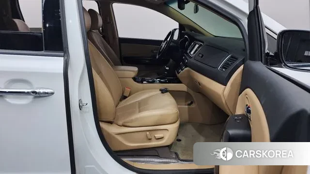 Kia The New Carnival 2018 Белый из Кореи, фото 2