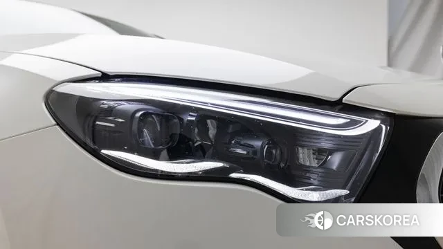 Mercedes-Benz E-Class W214 2024 Белый из Кореи, фото 2