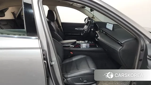 Genesis GV70 2021 Серебряный из Кореи, фото 2