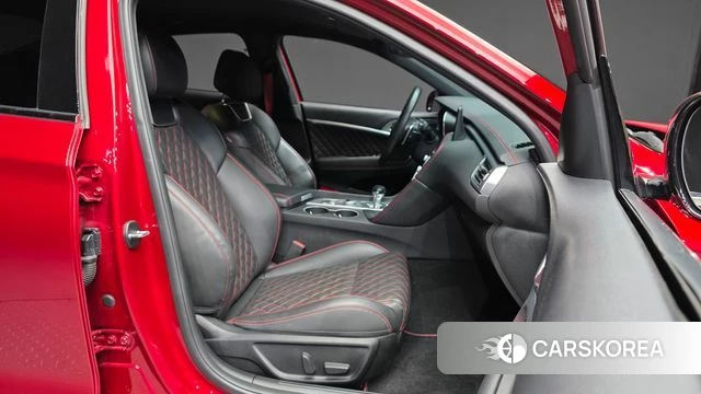 Genesis The New G70 2022 Красный из Кореи, фото 2