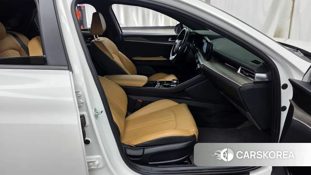 Kia K5 3rd generation 2021 Белый из Кореи, фото 2